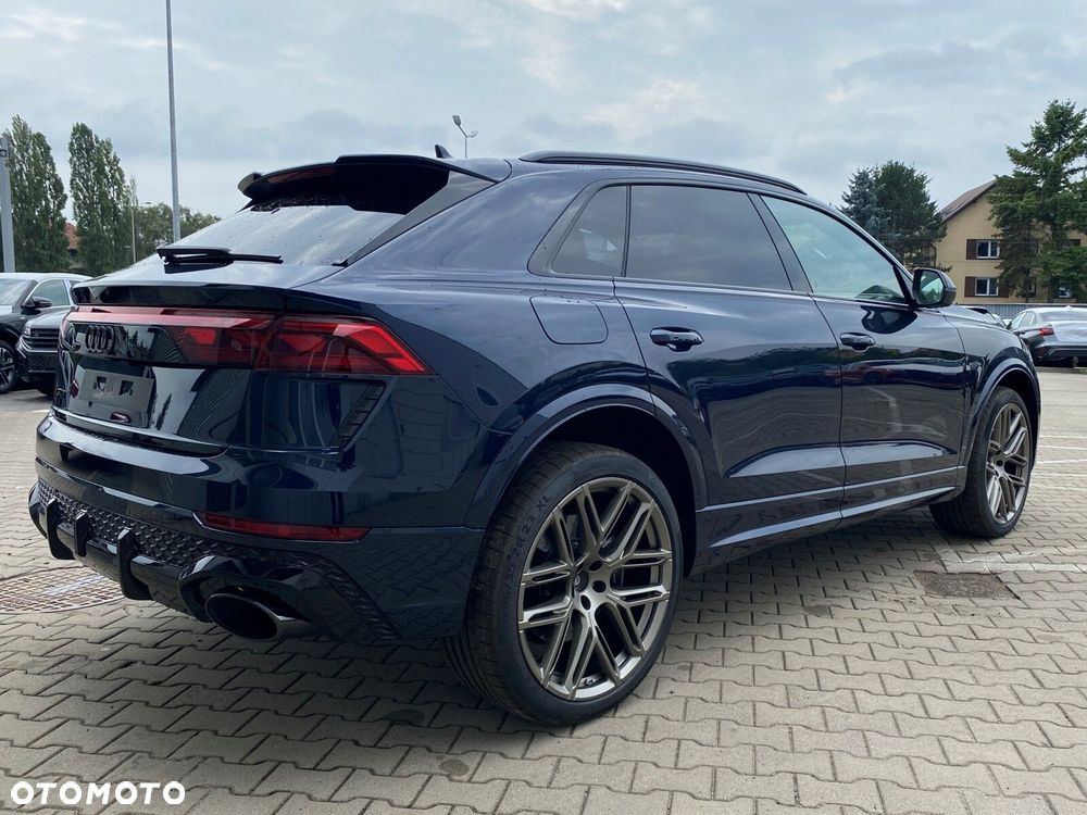 Audi RS Q8 - 7