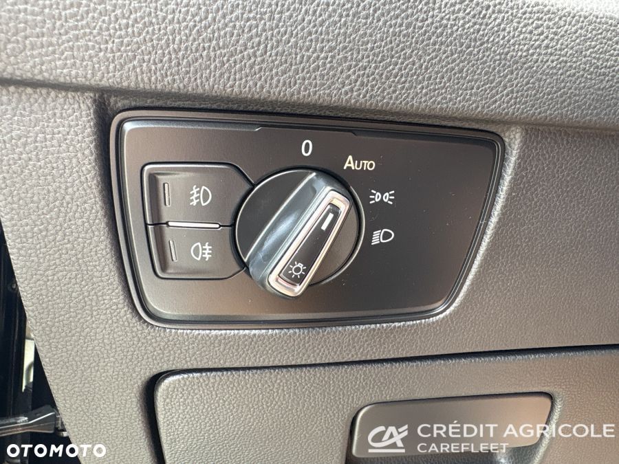 Volkswagen Passat 2.0 TSI Elegance DSG - 25