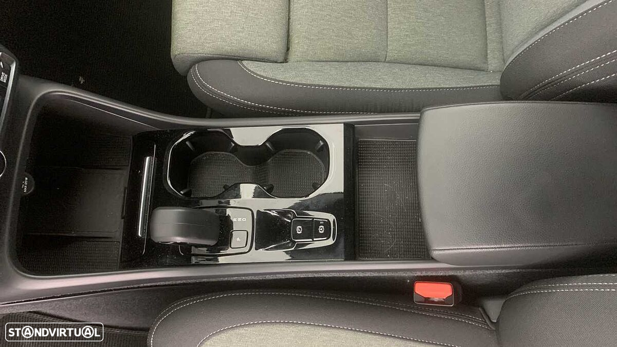Volvo XC 40 - 24