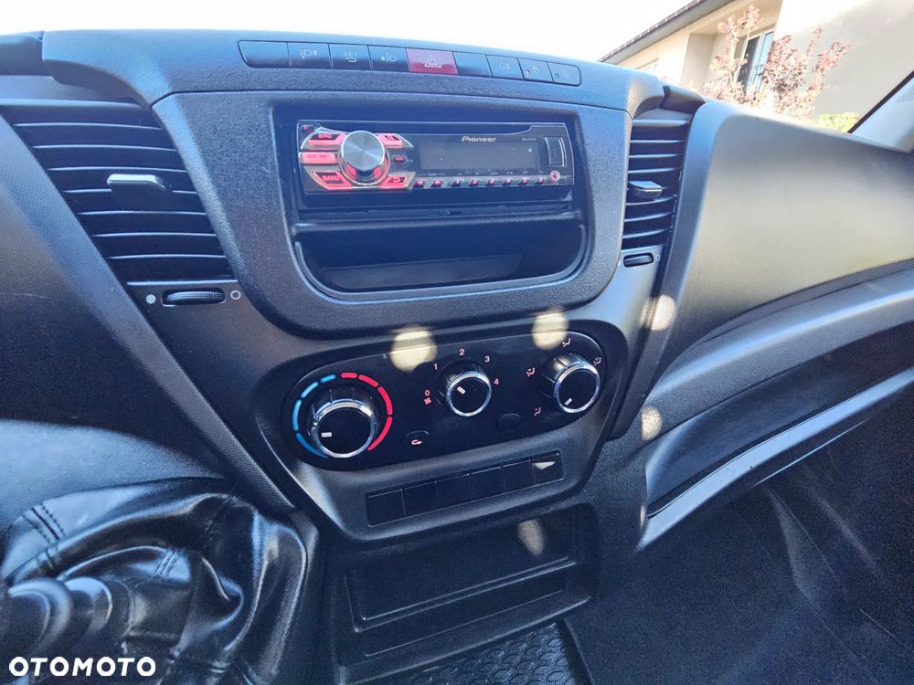 Iveco Daily - 33