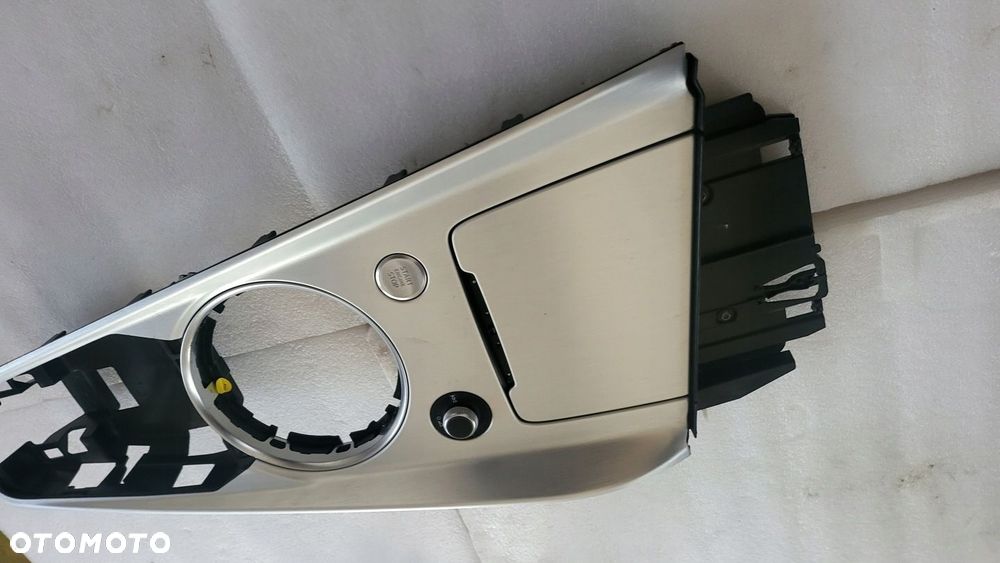 Konsola środkowa komplet AUDI TT 8S 2015- 8S1864261C - 3