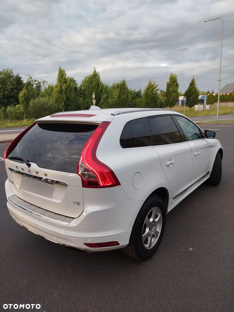 Volvo XC 60 T5 Ocean Race - 3