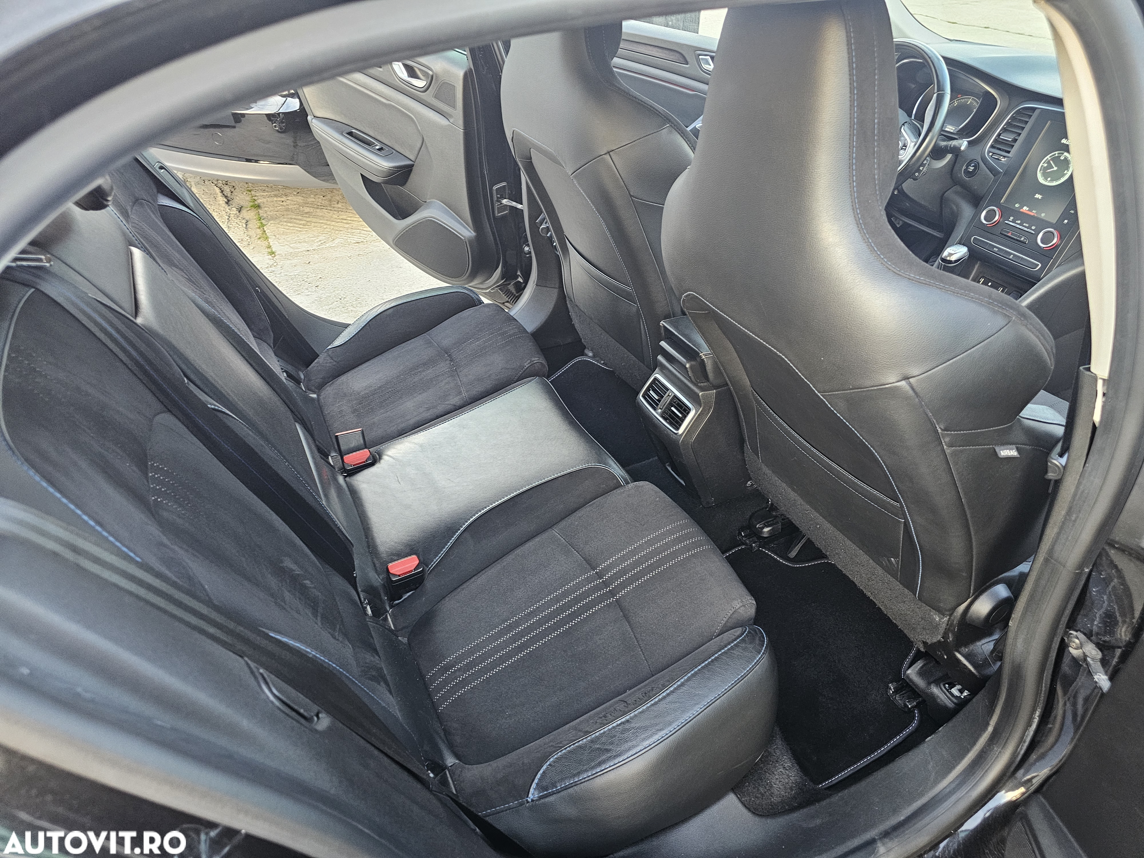Renault Megane ENERGY dCi 130 BOSE EDITION - 39
