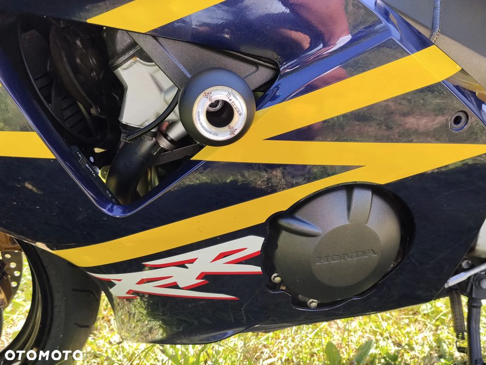 Honda CBR - 19