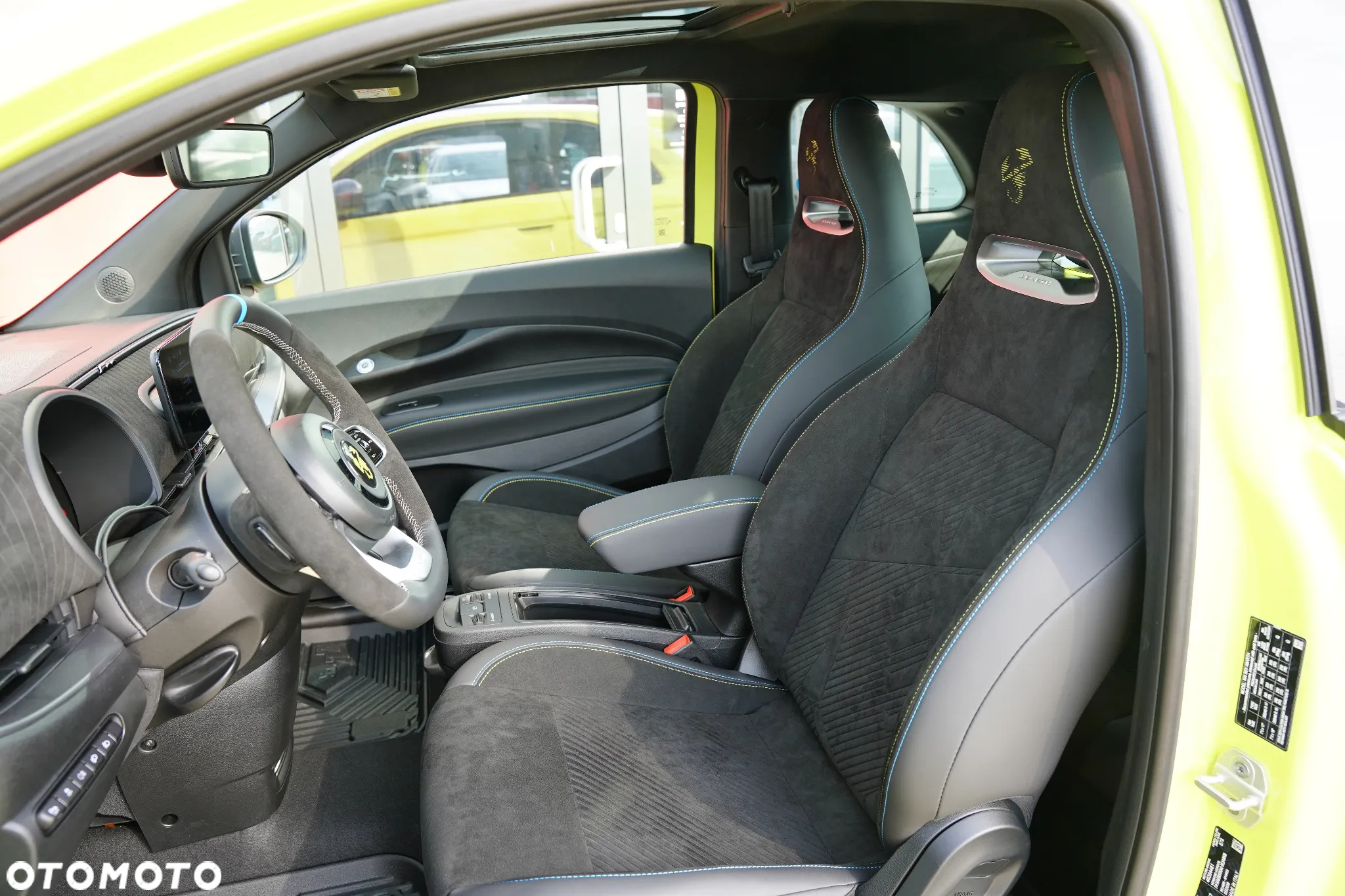 Abarth 500e - 15