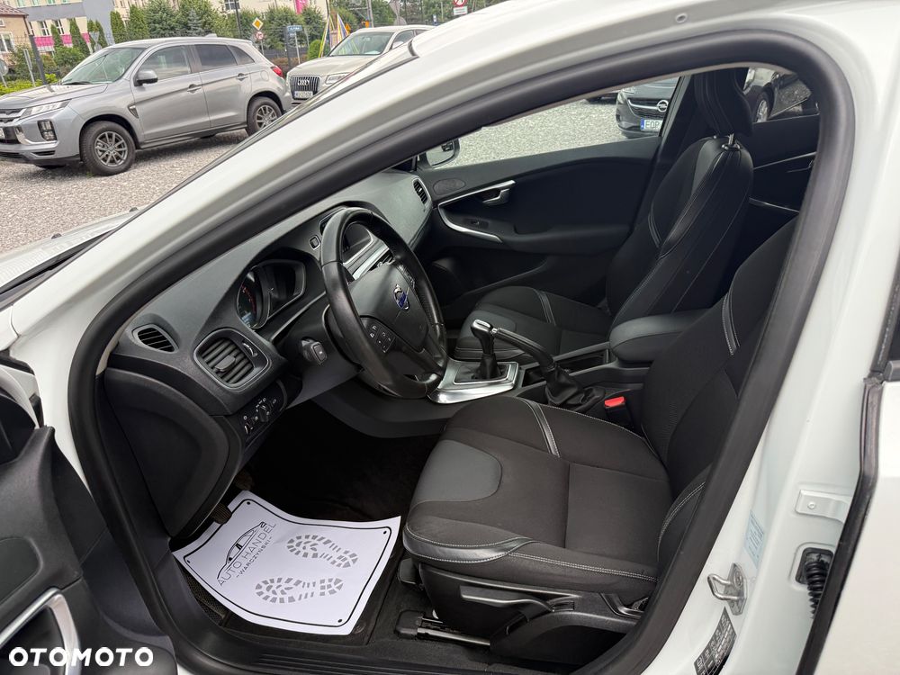 Volvo V40 T3 Drive-E R-Design Momentum - 7