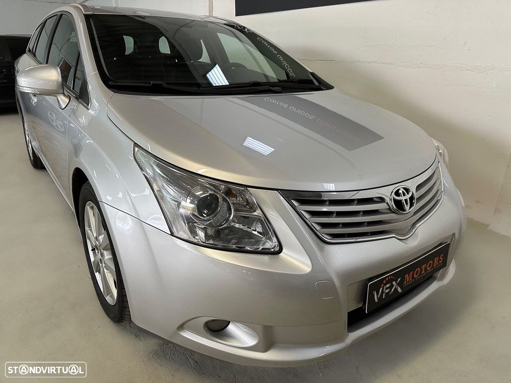 Toyota Avensis SW 2.0 D-4D Exclusive +Pele+GPS - 28