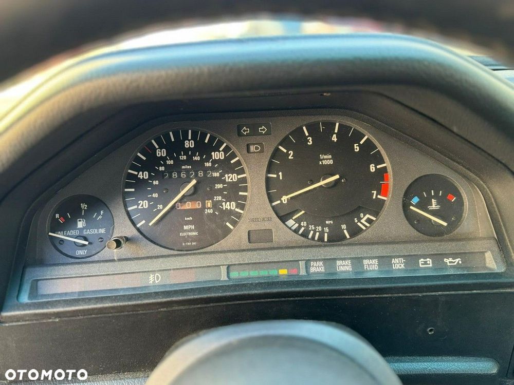 BMW Seria 3 325i - 16