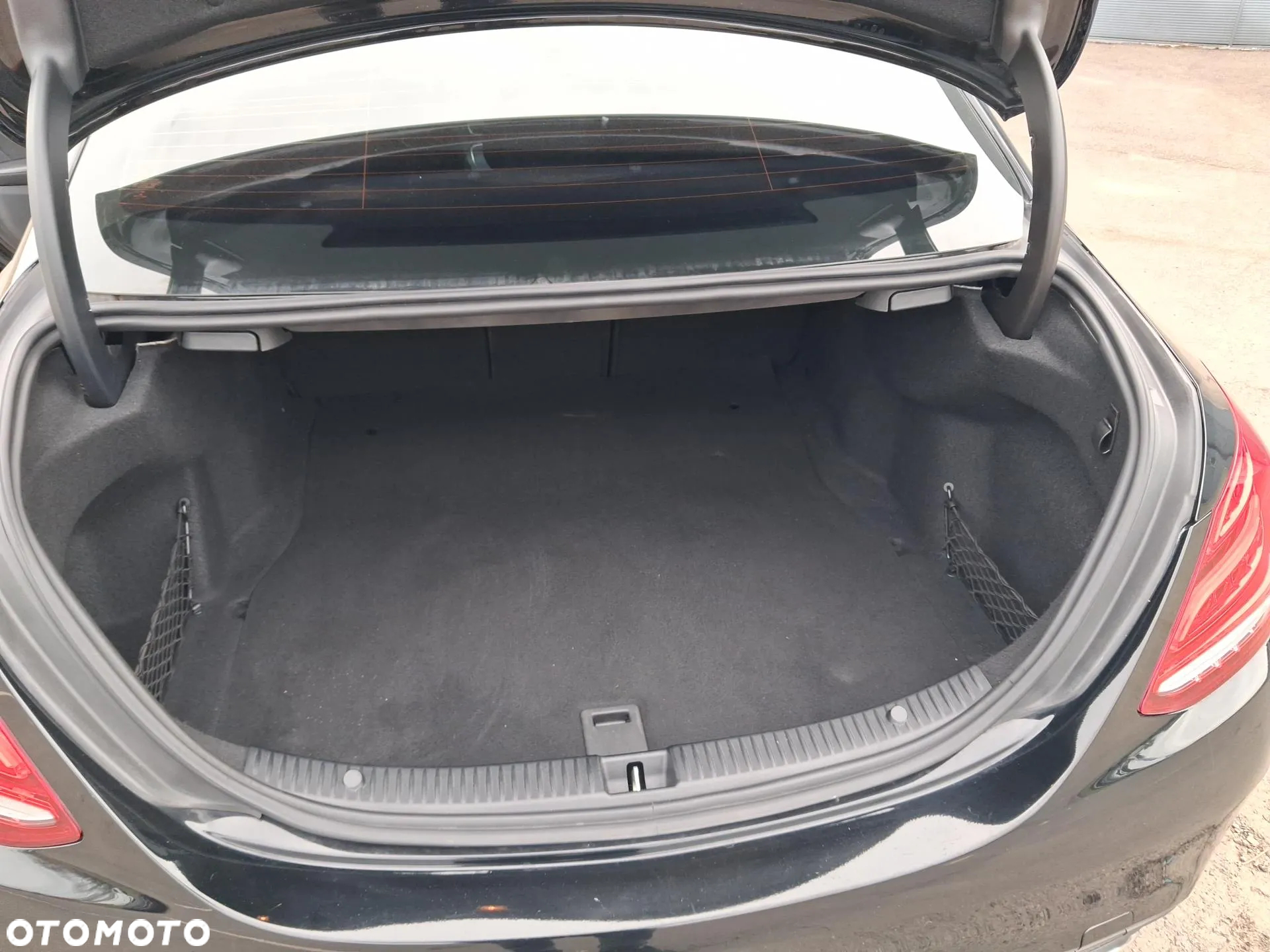 Mercedes-Benz Klasa C 300 7G-TRONIC Exclusive - 26