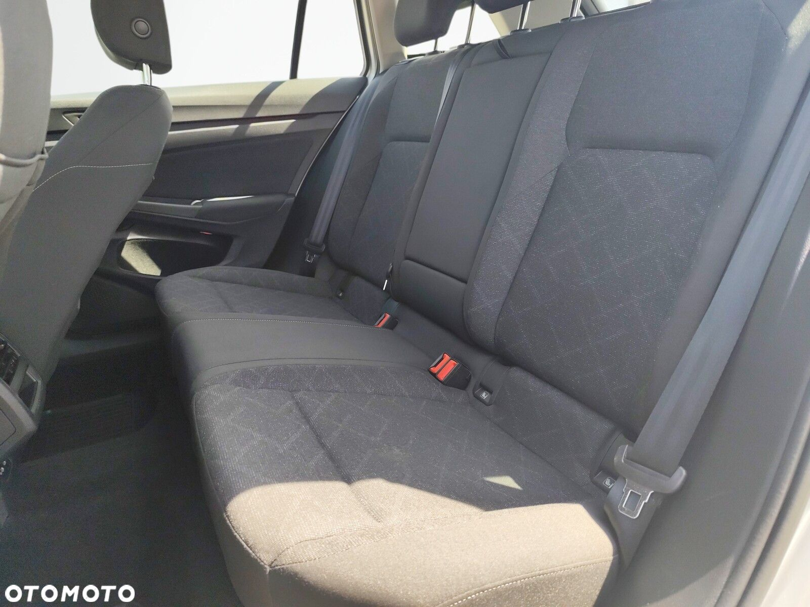 Volkswagen Golf - 13
