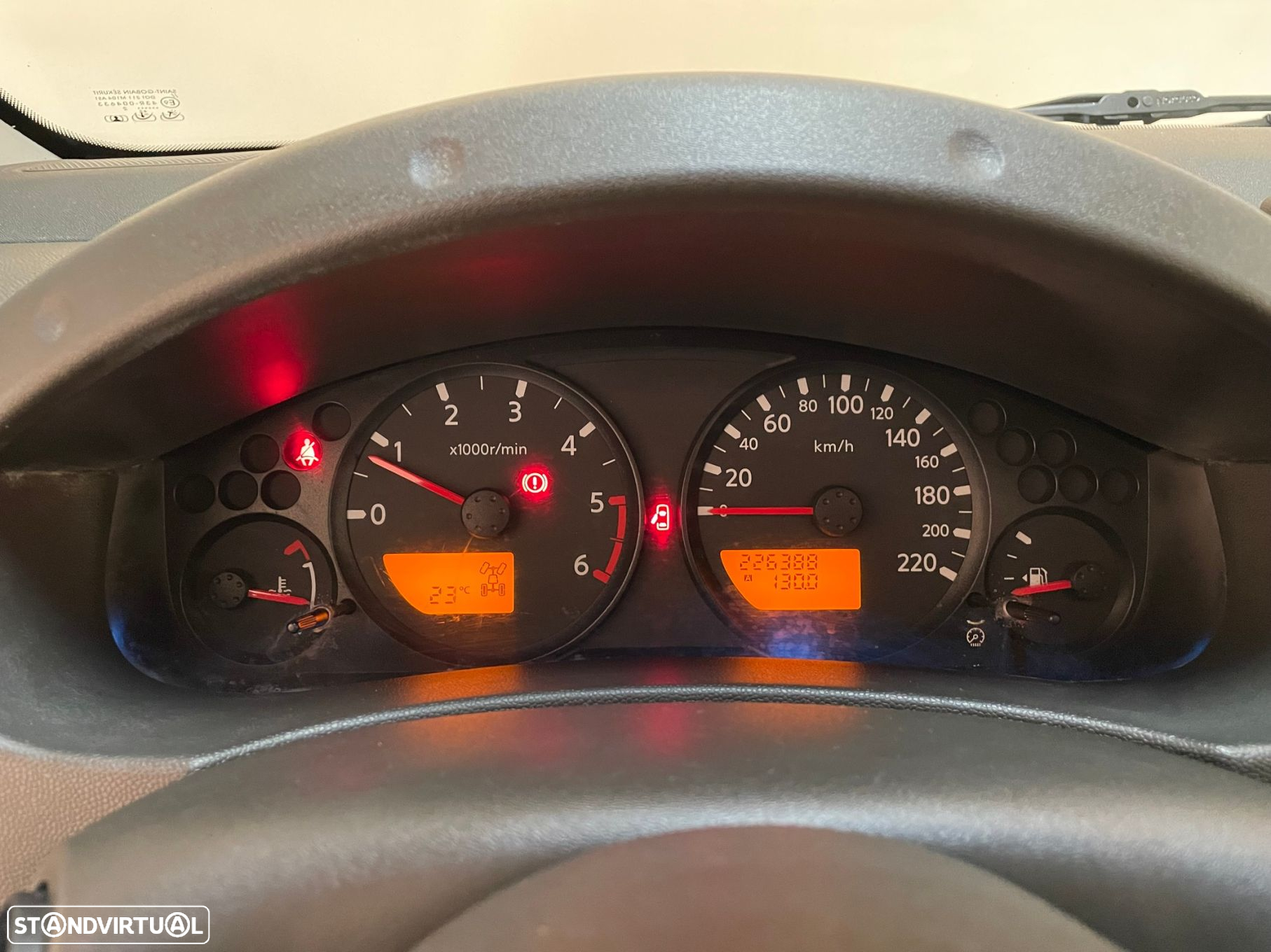 Nissan Navara 2.5 dCi CD LE - 10