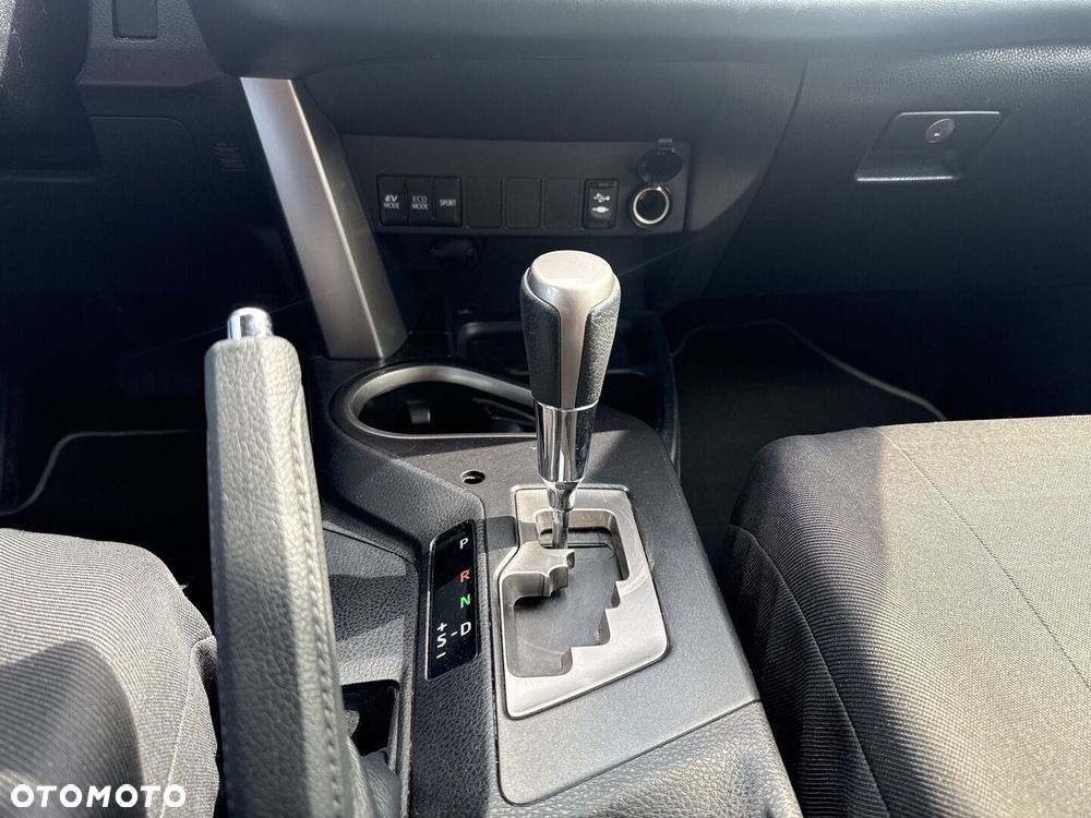 Toyota RAV4 Hybrid Premium 4x2 - 18