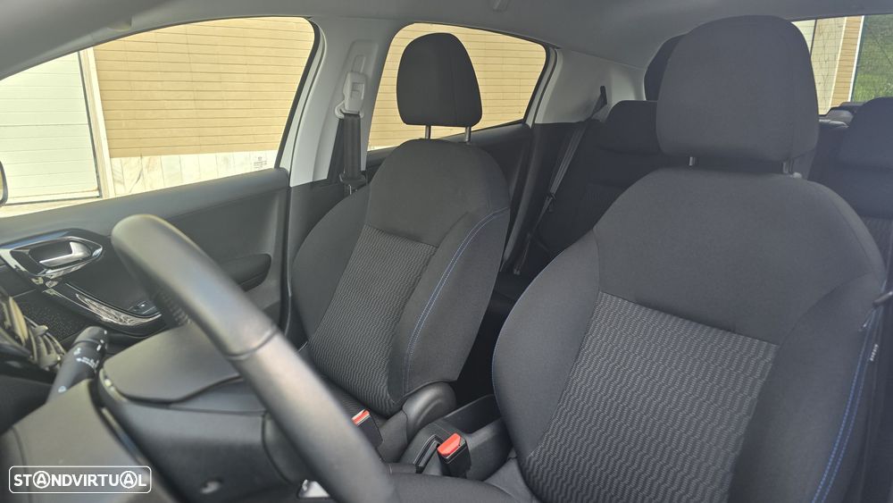 Peugeot 208 1.5 BlueHDi Signature - 17