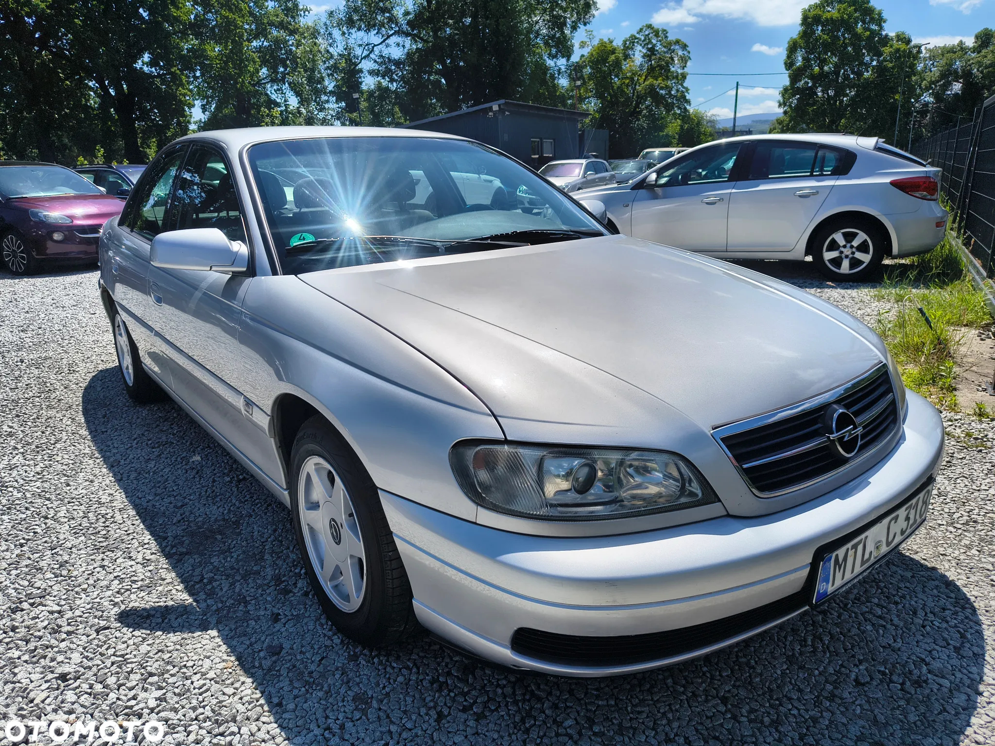 Opel Omega 2.2 Elegance - 3