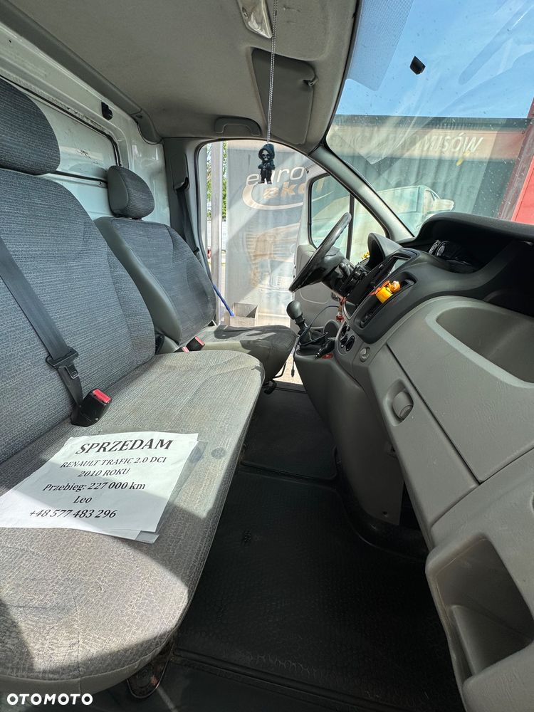 Renault Trafic - 9