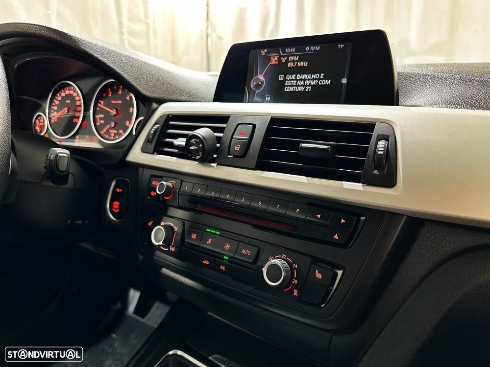 BMW 318 d Line Sport Shadow Auto - 31
