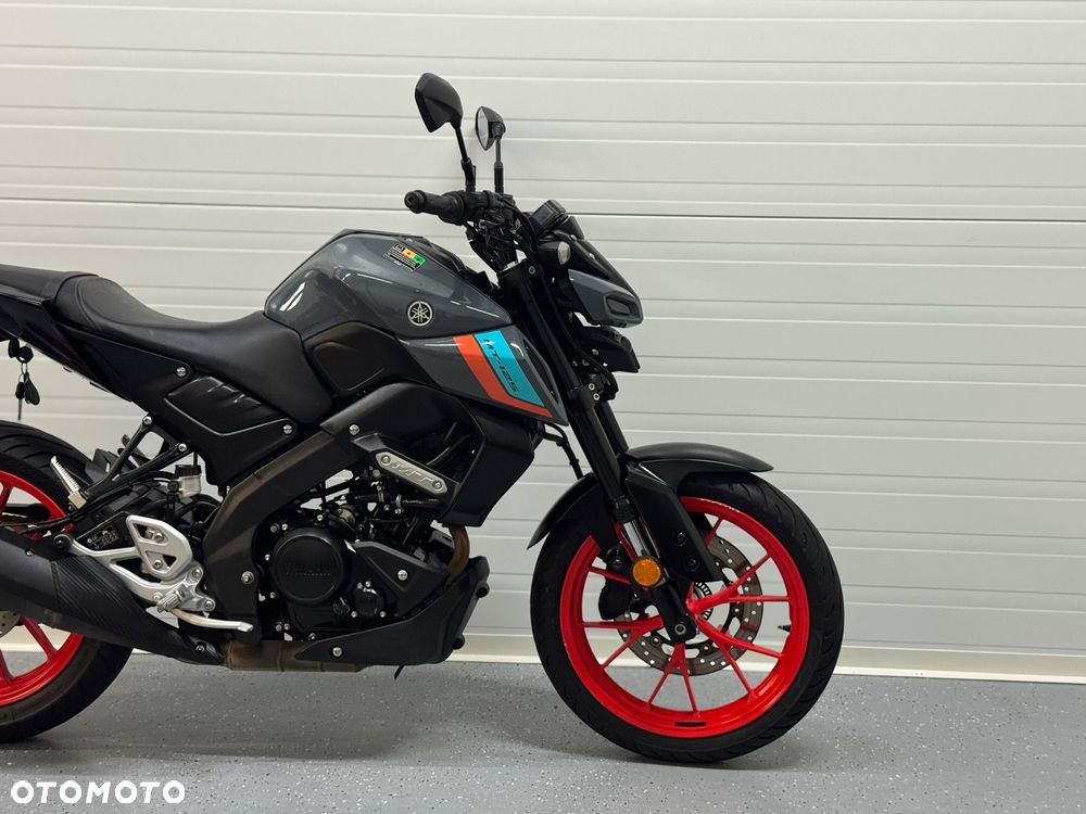 Yamaha MT - 5