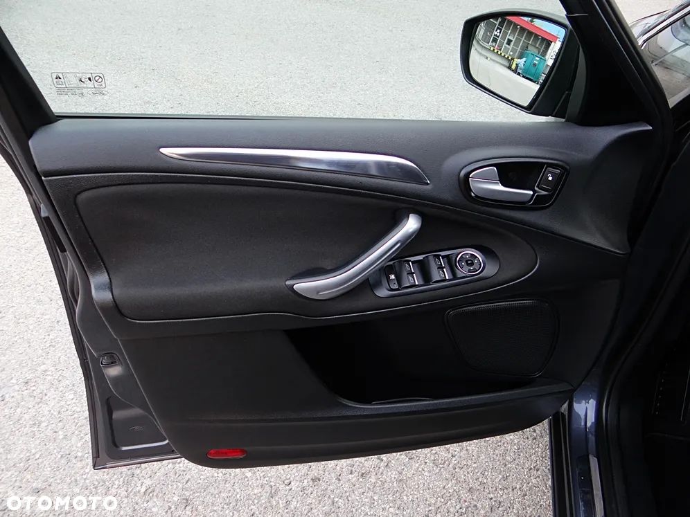 Ford S-Max 2.0 TDCi Titanium - 21