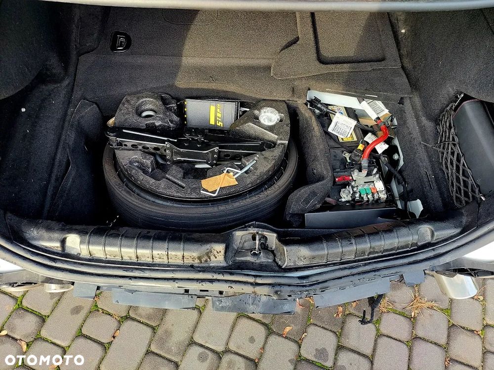 Maserati Ghibli GranSport - 37