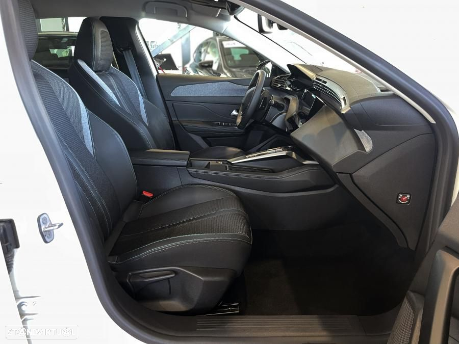Peugeot 308 1.2 PureTech Allure EAT8 - 27
