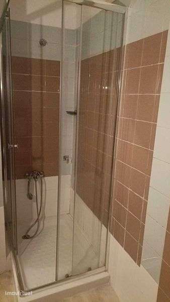 Apartamento T0 Rua do Borja - Grande imagem: 3/4