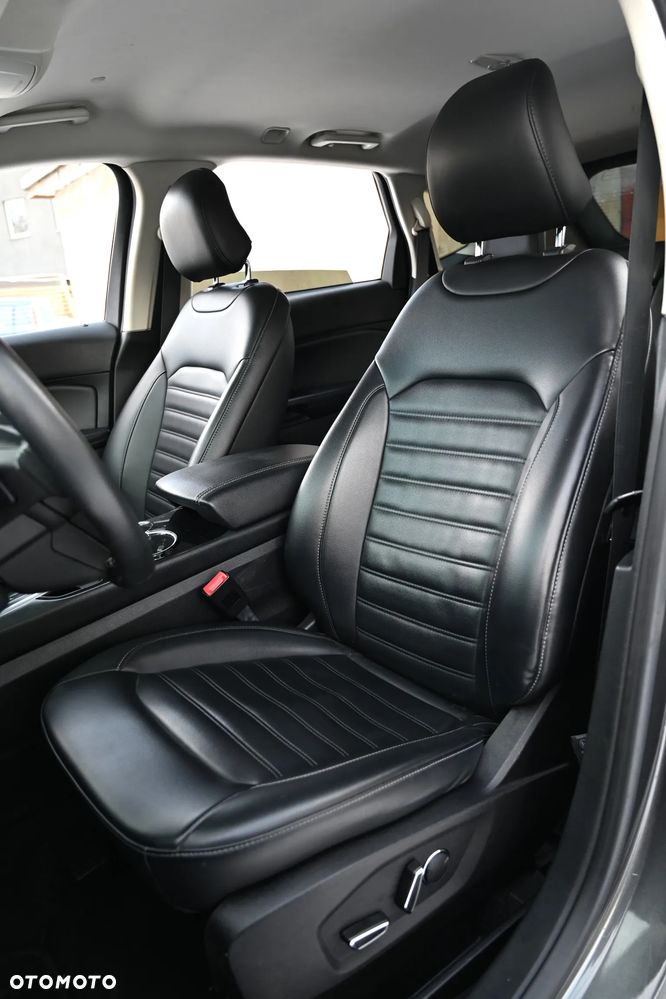 Ford Edge - 26