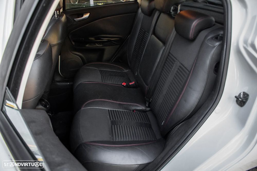 Alfa Romeo Giulietta 1.6 JTDM Distinctive - 22