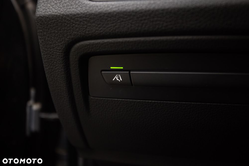 BMW Seria 4 420i Sport-Aut Sport Line - 29