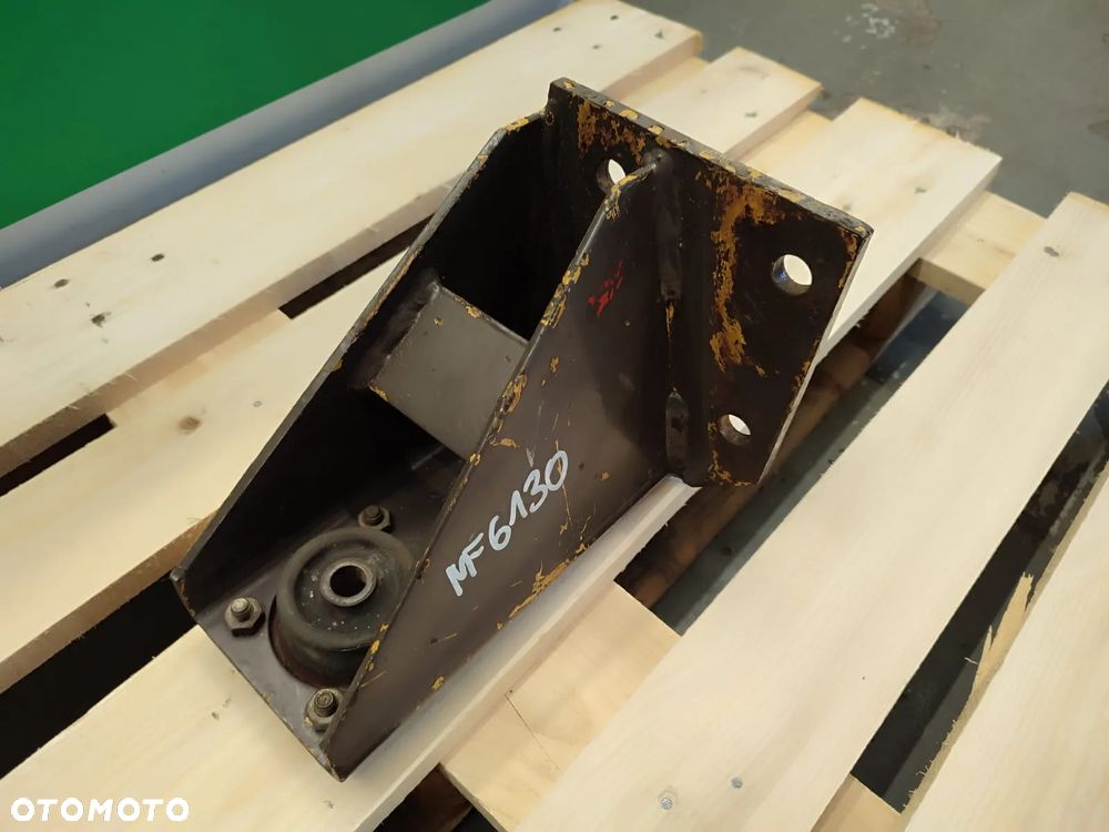 Stelaż adaptacja błotnika Massey Ferguson 6130 - 6