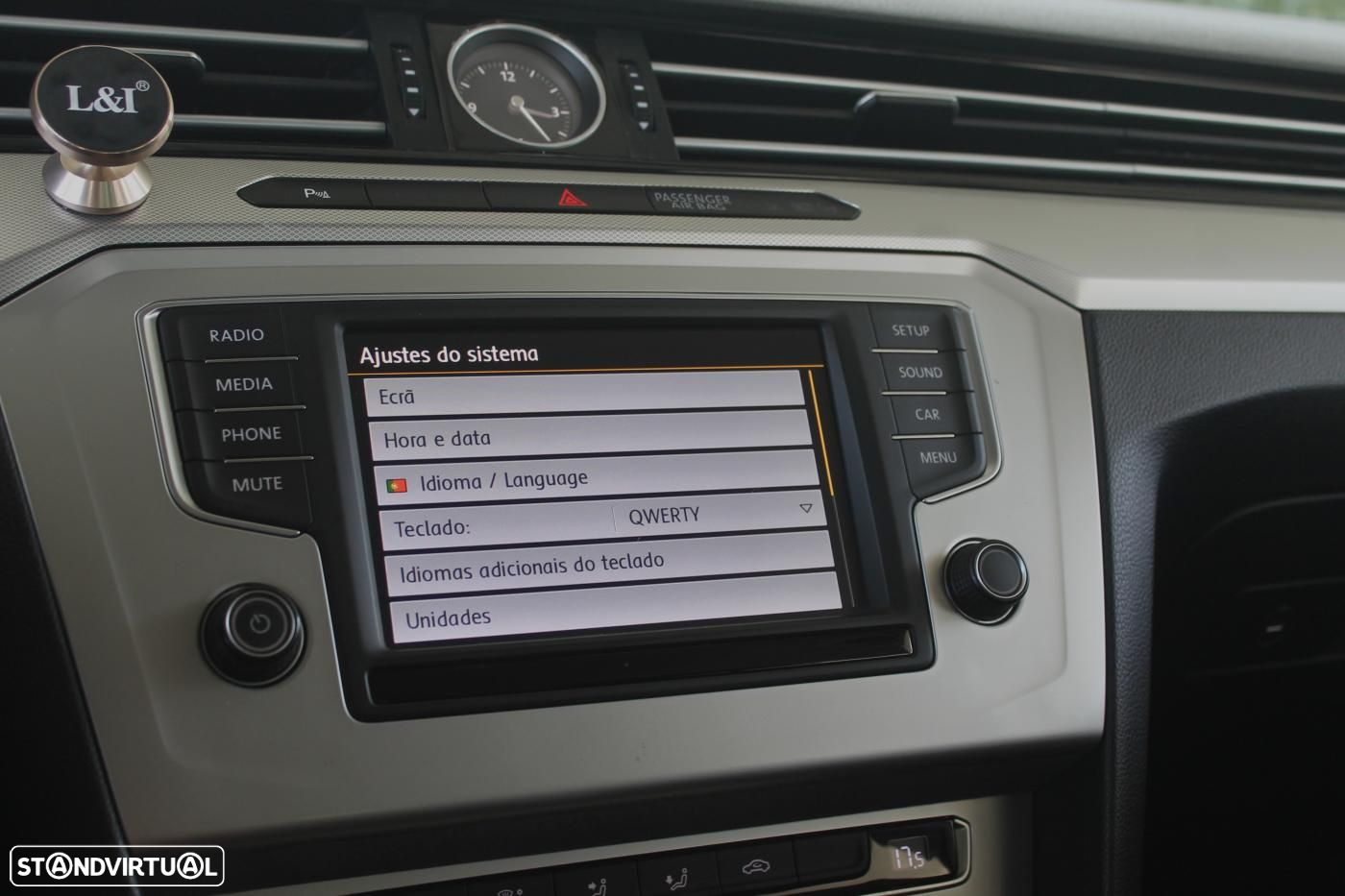 VW Passat Variant 1.6 TDI Confortline DSG - 21
