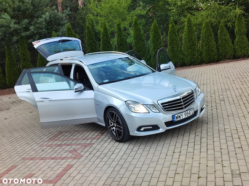 Mercedes-Benz Klasa E 200 CDI DPF BlueEFFICIENCY Automatik Avantgarde - 1