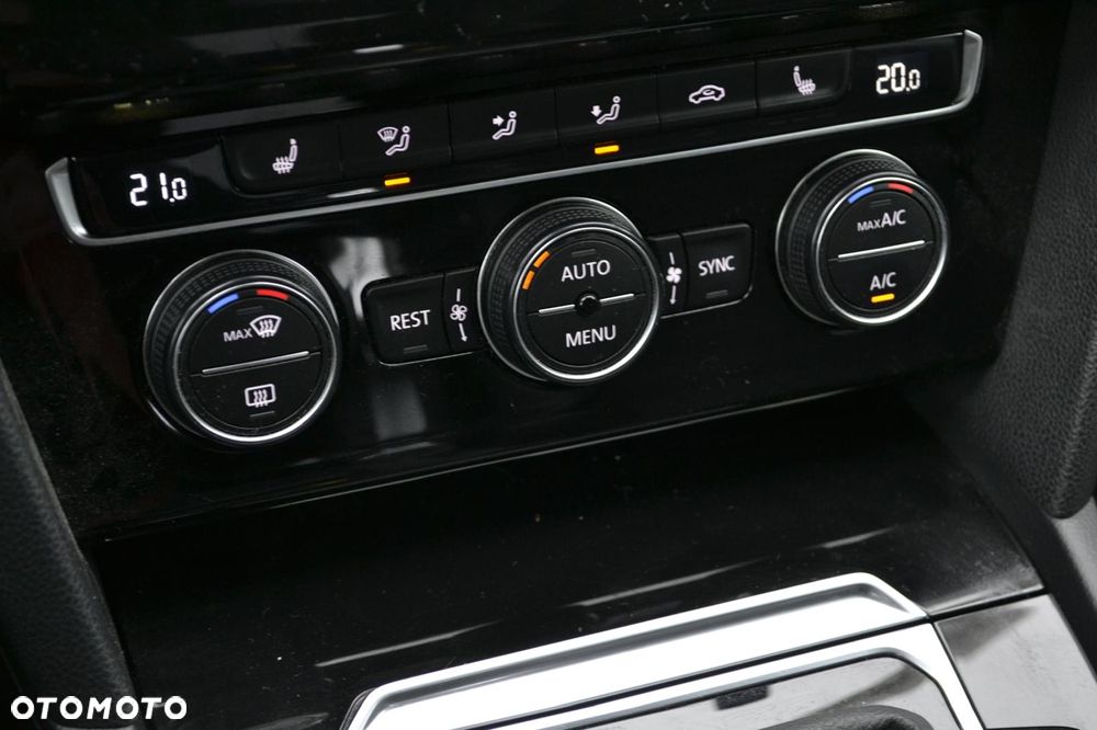 Volkswagen Passat 1.8 TSI BMT Comfortline DSG - 19