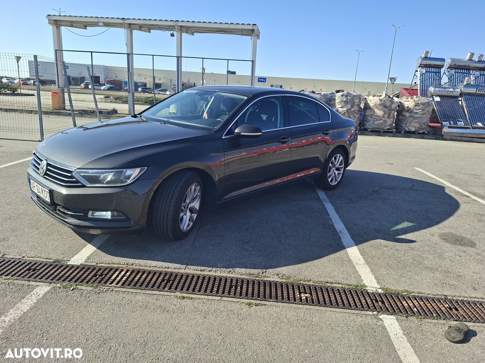 Volkswagen Passat - 4
