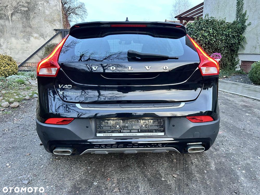 Volvo V40 Cross Country T3 Drive-E Momentum - 8