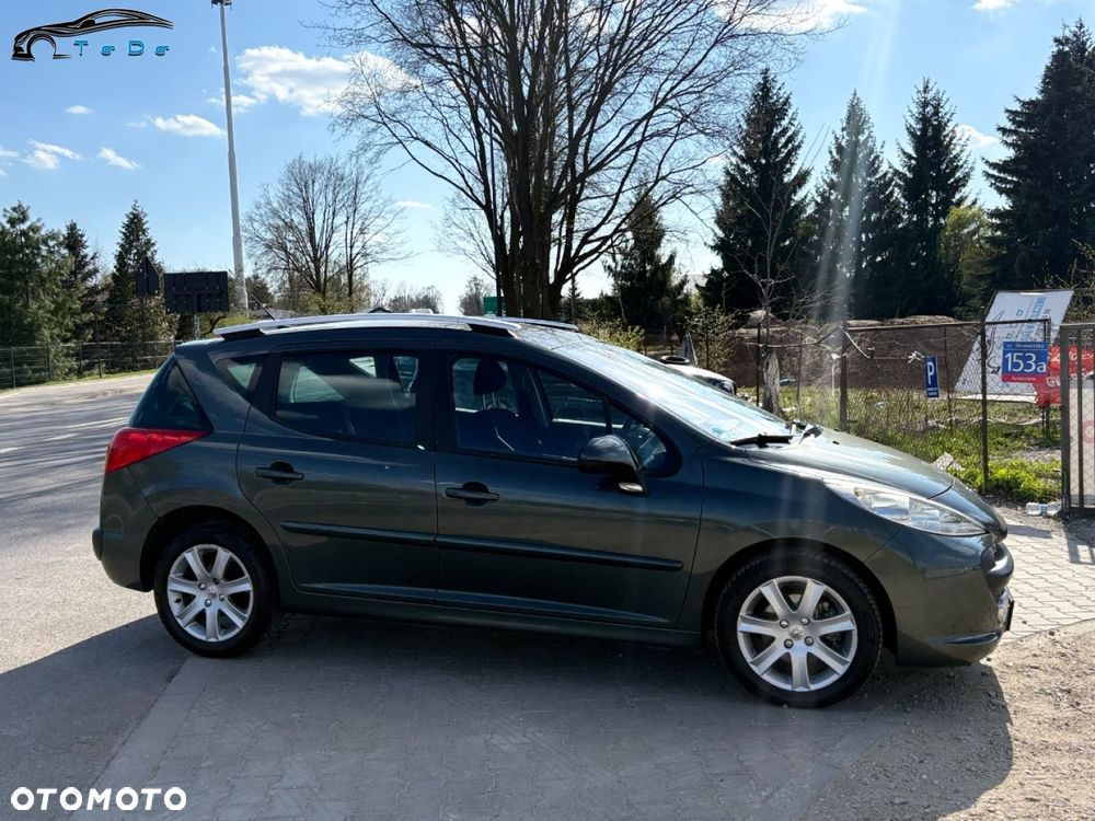 Peugeot 207 1.6 VTi Premium - 9