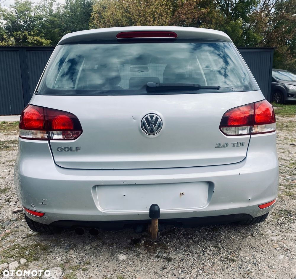 Volkswagen Golf 2.0 TDI DPF Highline - 11