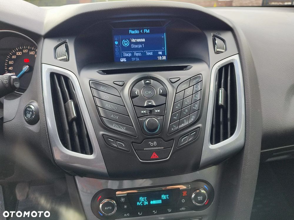 Ford Focus 1.0 EcoBoost STart-Stopp-System TITANIUM - 10