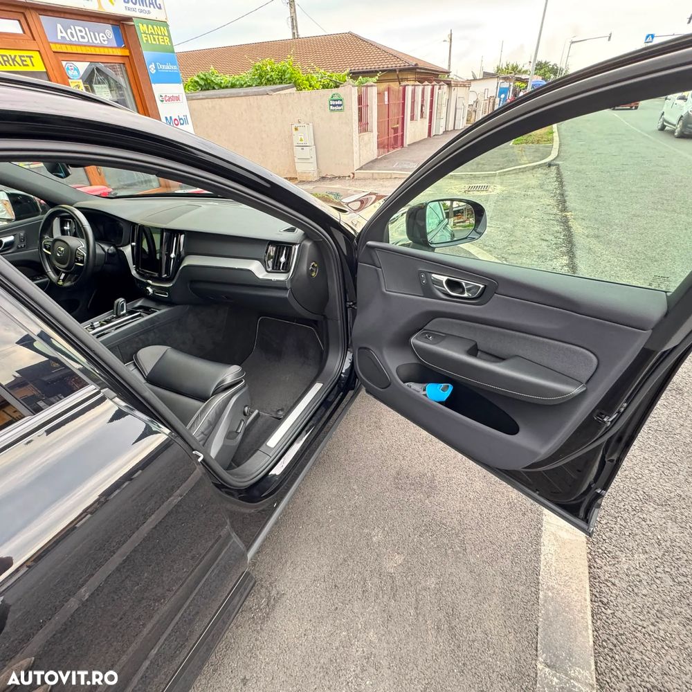 Volvo XC 60 B4 MHEV AT8 FWD Inscription - 10