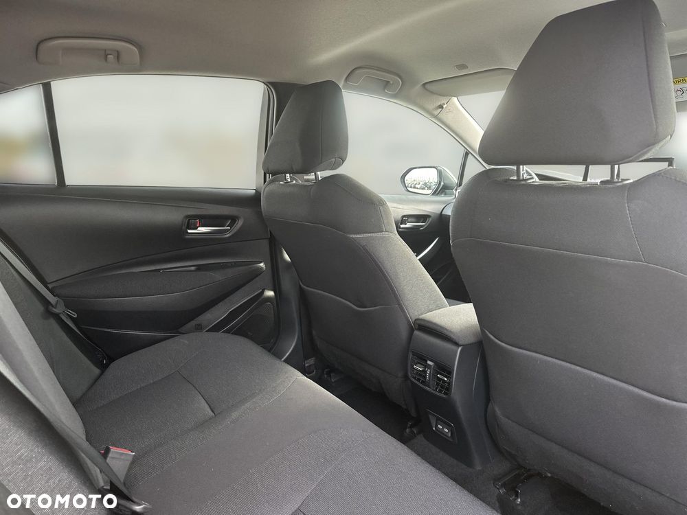 Toyota Corolla 1.8 Hybrid Style - 17