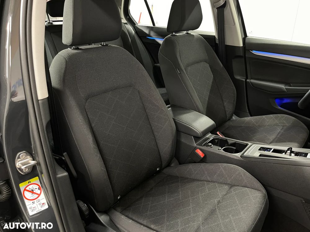VOLKSWAGEN Golf 2022 — imagine 41