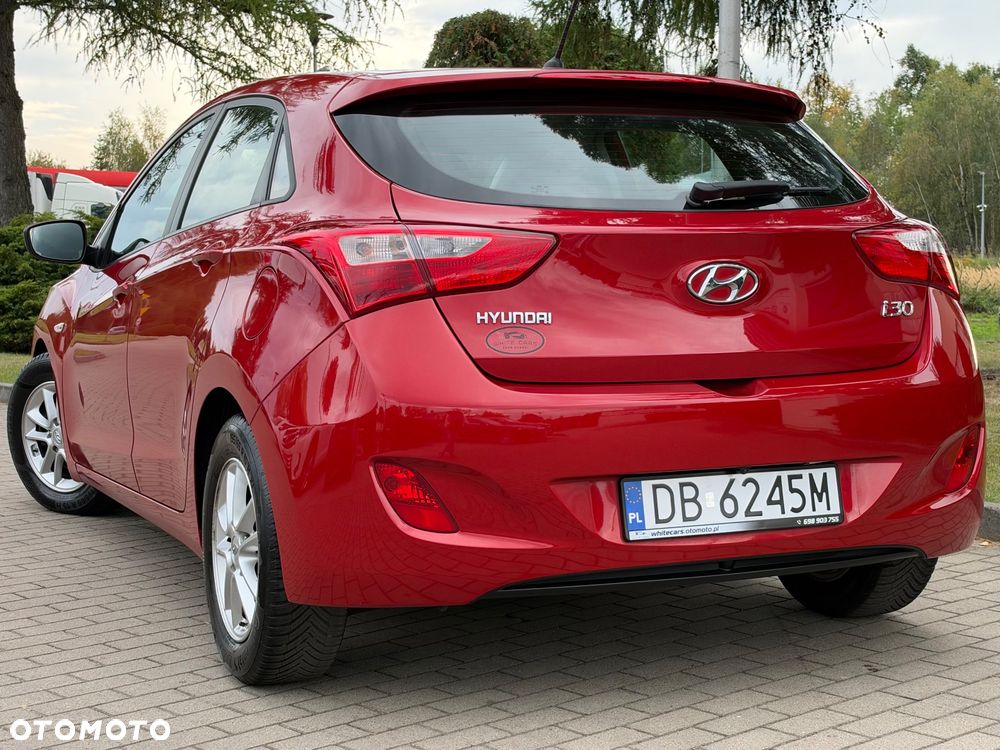 Hyundai i30 blue 1.4 Passion - 29