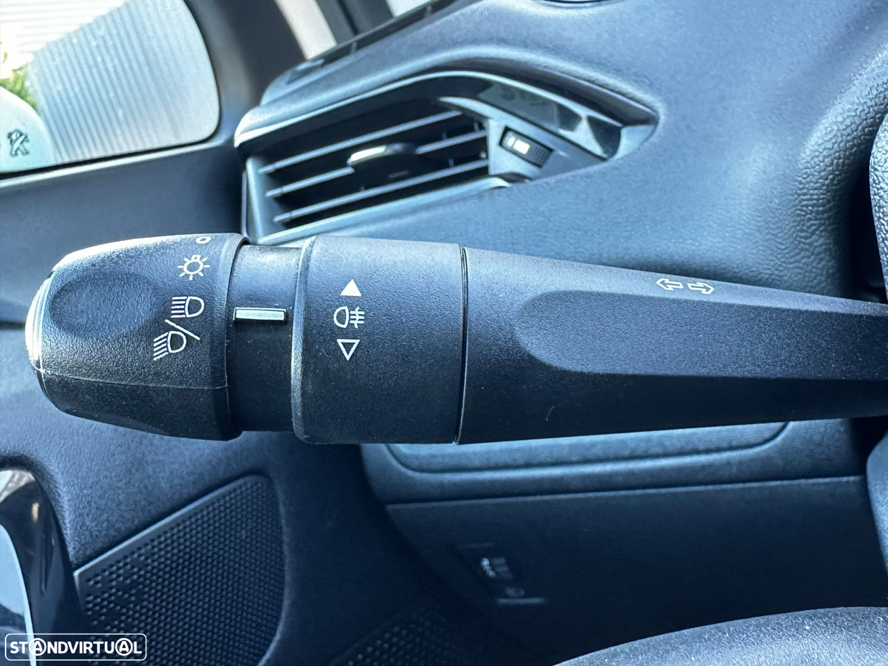 Peugeot 208 1.6 BlueHDi Active - 16