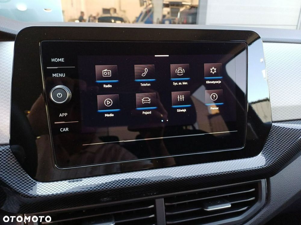 Volkswagen T-Cross - 22