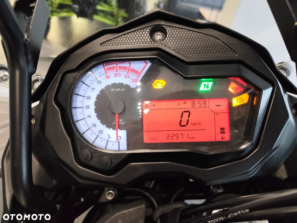 Benelli TRK 502X - 14