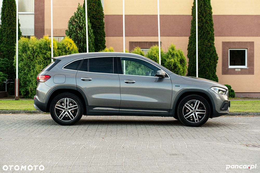 Mercedes-Benz GLA 250e Progressive - 13