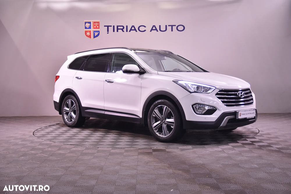 Hyundai Grand Santa Fe - 7