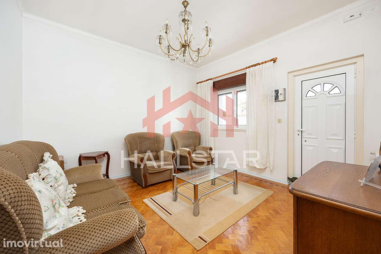 Moradia T4+1 / Térrea / Aquecimento Central / Gândara dos Olivais - Grande imagem: 3/42