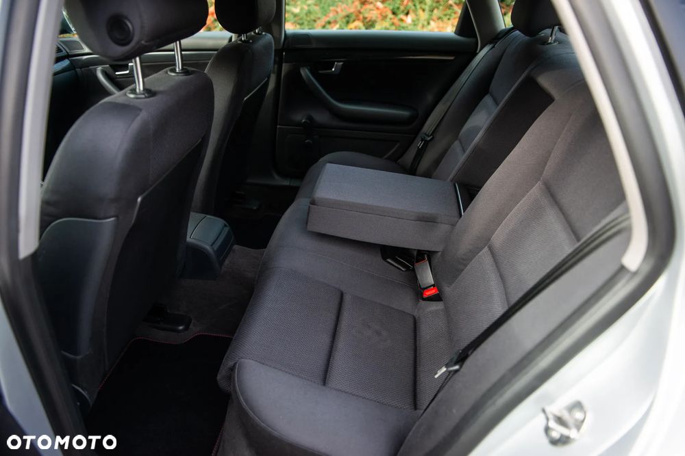 Audi A4 Limousine - 20