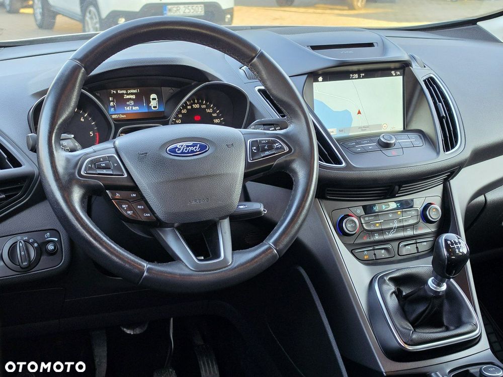 Ford Grand C-MAX - 11