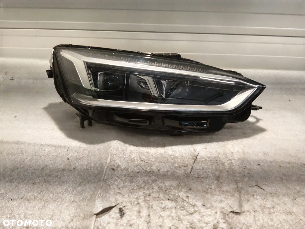 Audi A5 8W6 SM MATRIX LED PRZÓD STRONA PRAWA 8W6941036E - 1